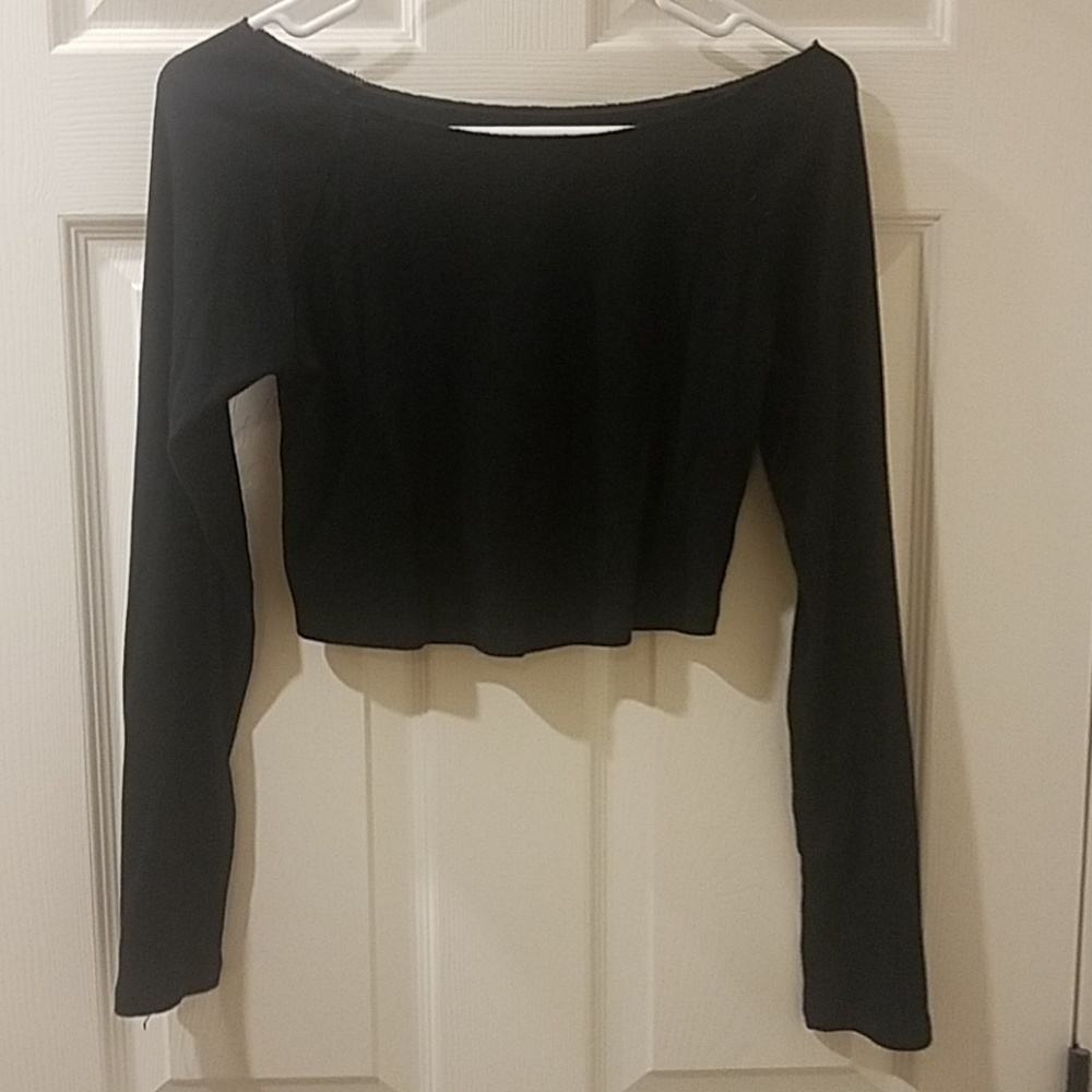 Long sleeve crop top